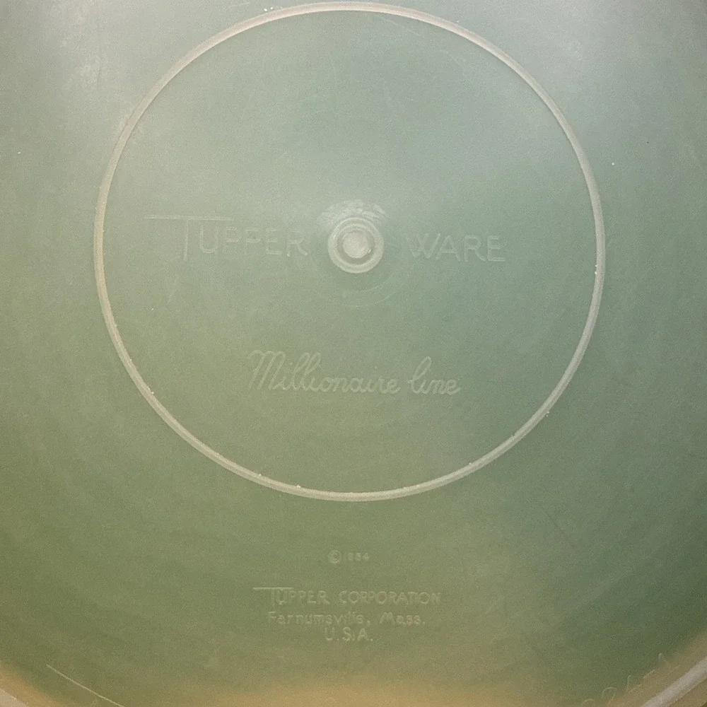 Vintage (1954) 405-1 Divided‎ Veggie/Fruit Tray w/ Lid 13 inch Millionaire Lime